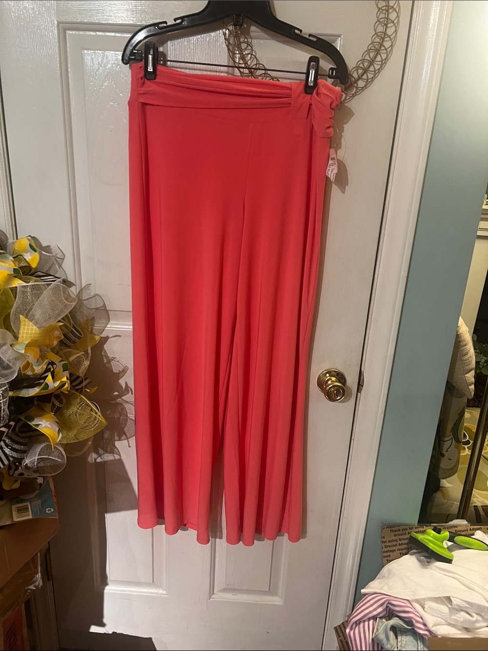 Cato Coral Wide-Leg Palazzo Pants, size medium, NWT